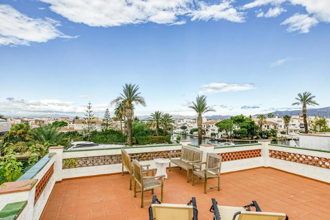 Holiday home Vila Empuriabrava En Centro